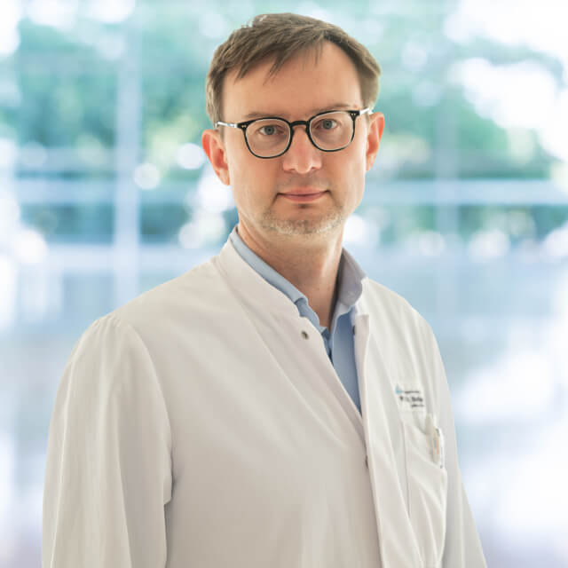 Portrait PD Dr. med. Dipl.-Biochem. Stefan Z. Lutz